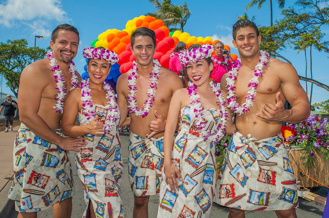 Honolulu_pride_revelers